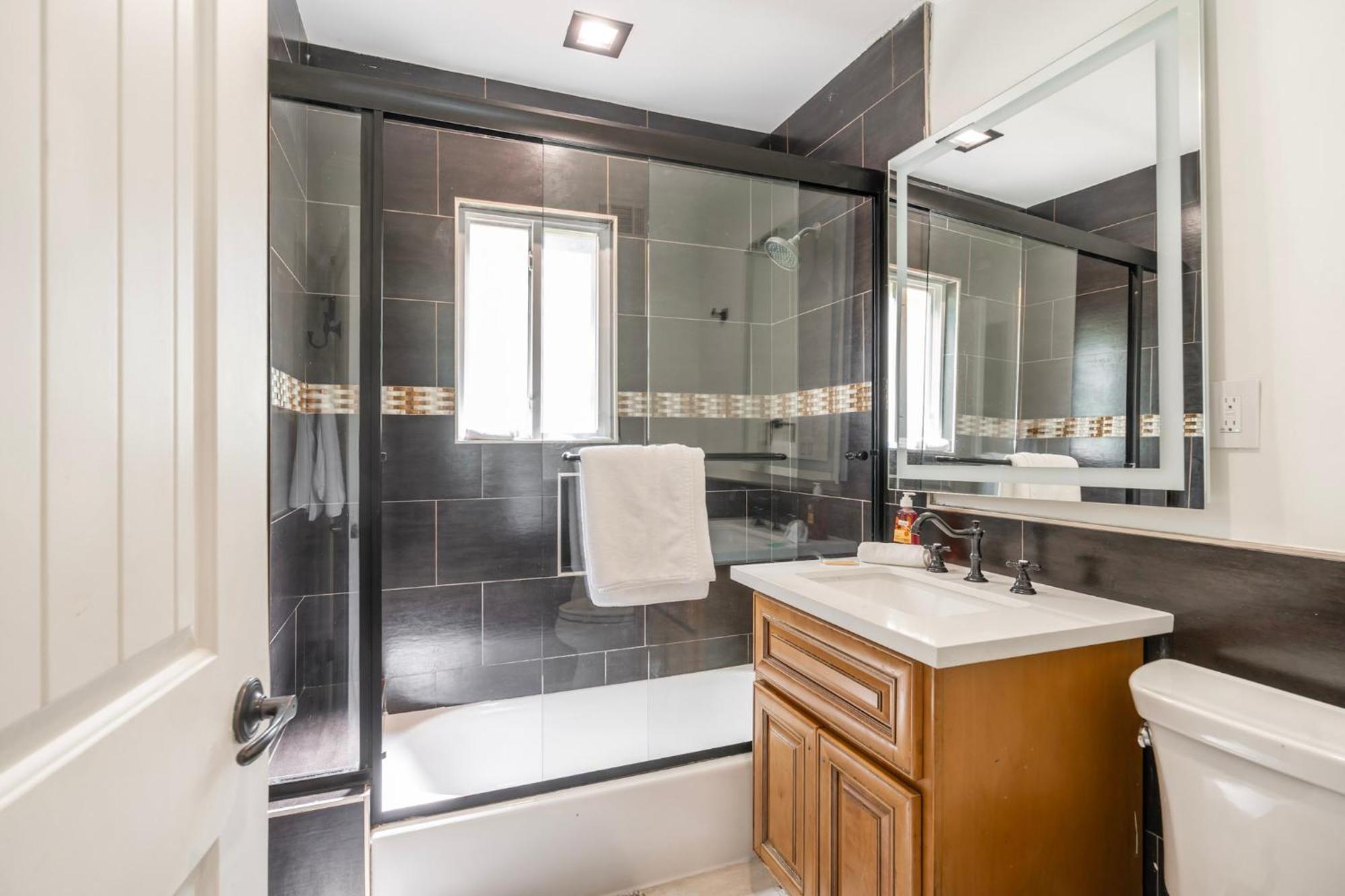 Incredible Suite Near Universal Studios ロサンゼルス エクステリア 写真